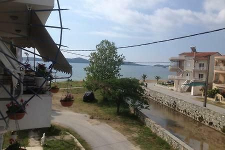 Near The Sea Apartment เนอาเปรามอส ภายนอก รูปภาพ